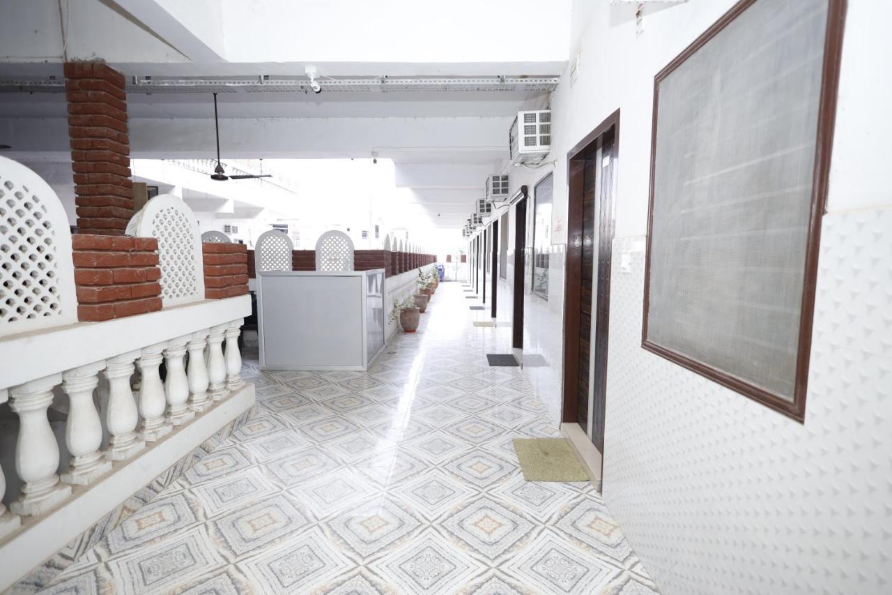 Hotel K Fort Dzsálandhár Kültér fotó